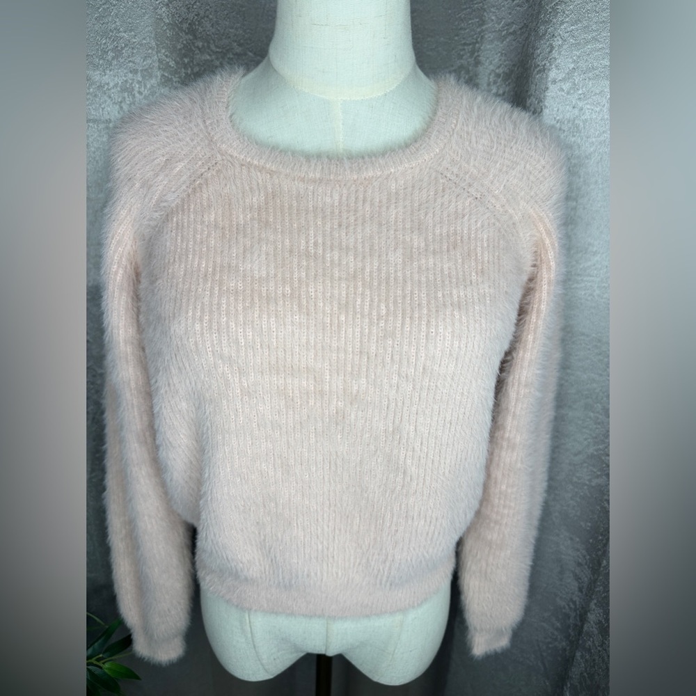 NEW Lulus Love Me Sweetly Blush Pink Eyelash Knit Sweater Crew Neck Sz S - Picture 4 of 11